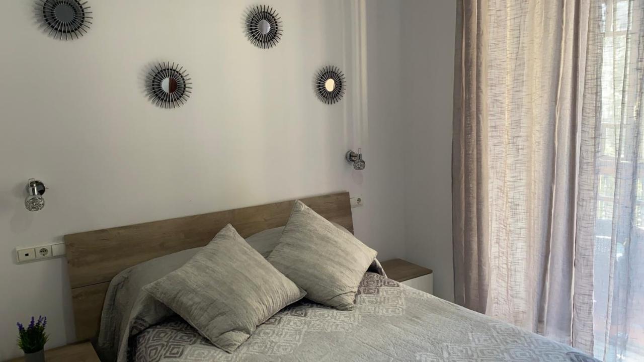 Hostal Puerta Carmona Seville Luaran gambar