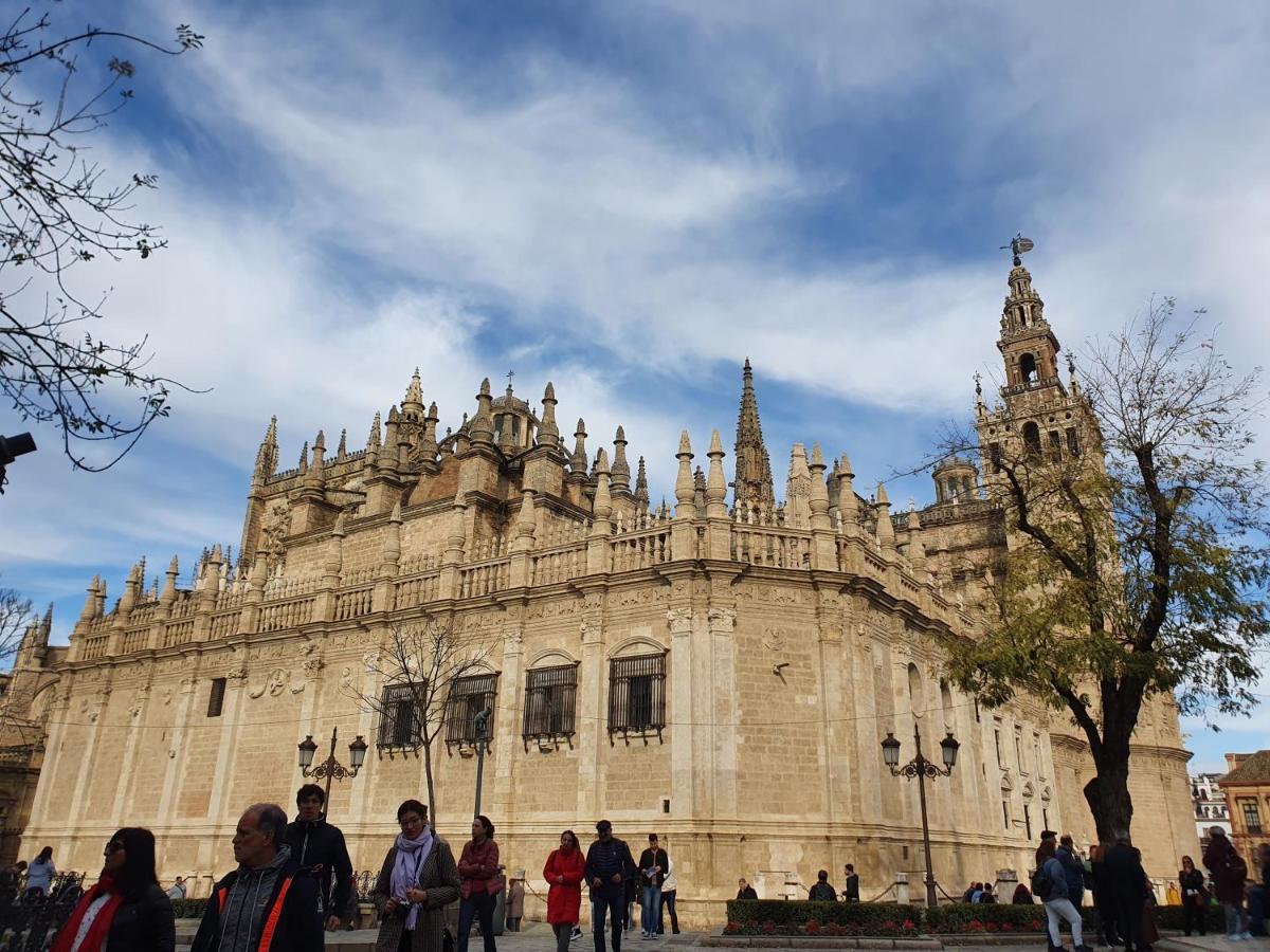 Hostal Puerta Carmona Seville Luaran gambar