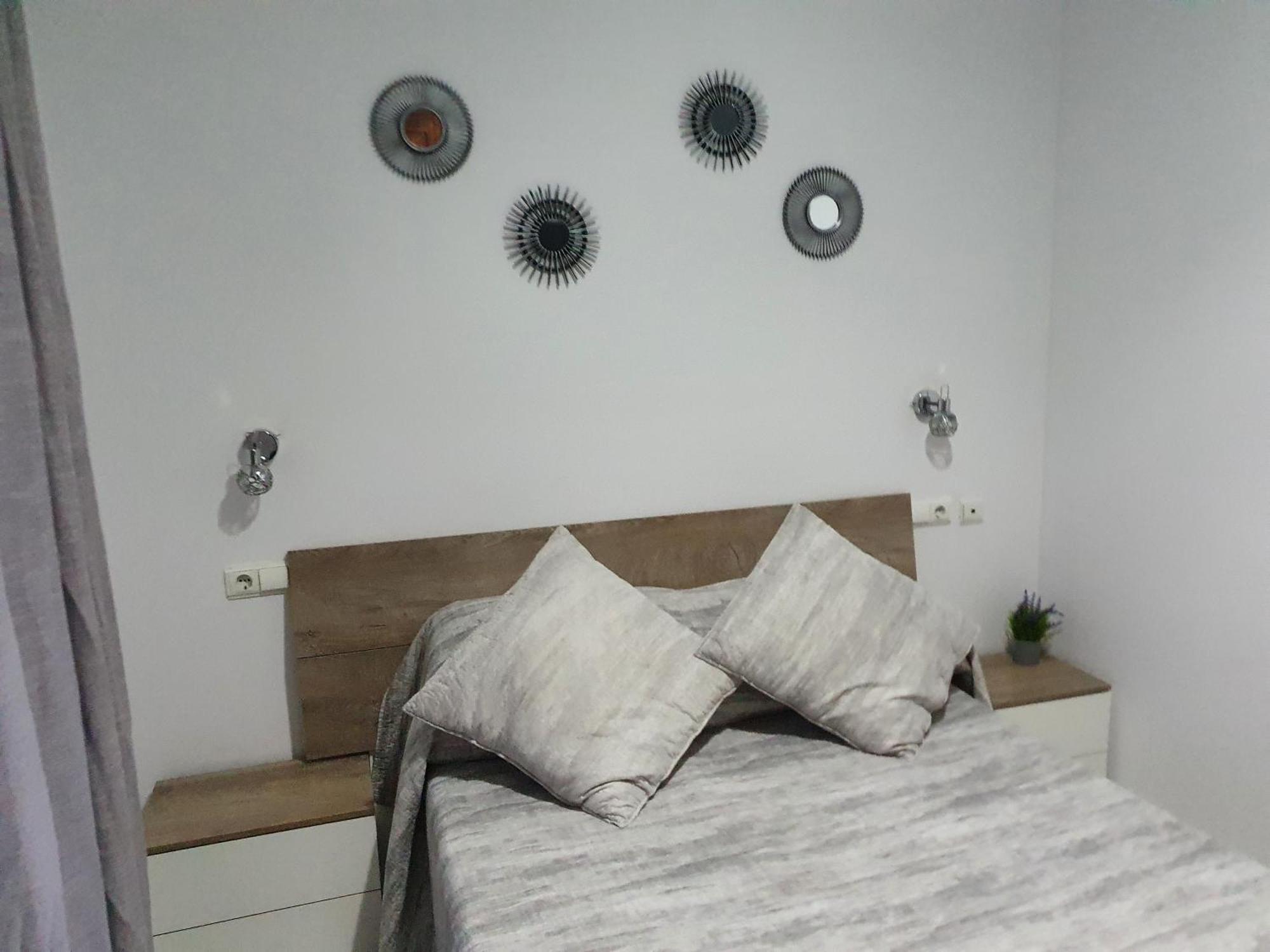 Hostal Puerta Carmona Seville Bilik gambar