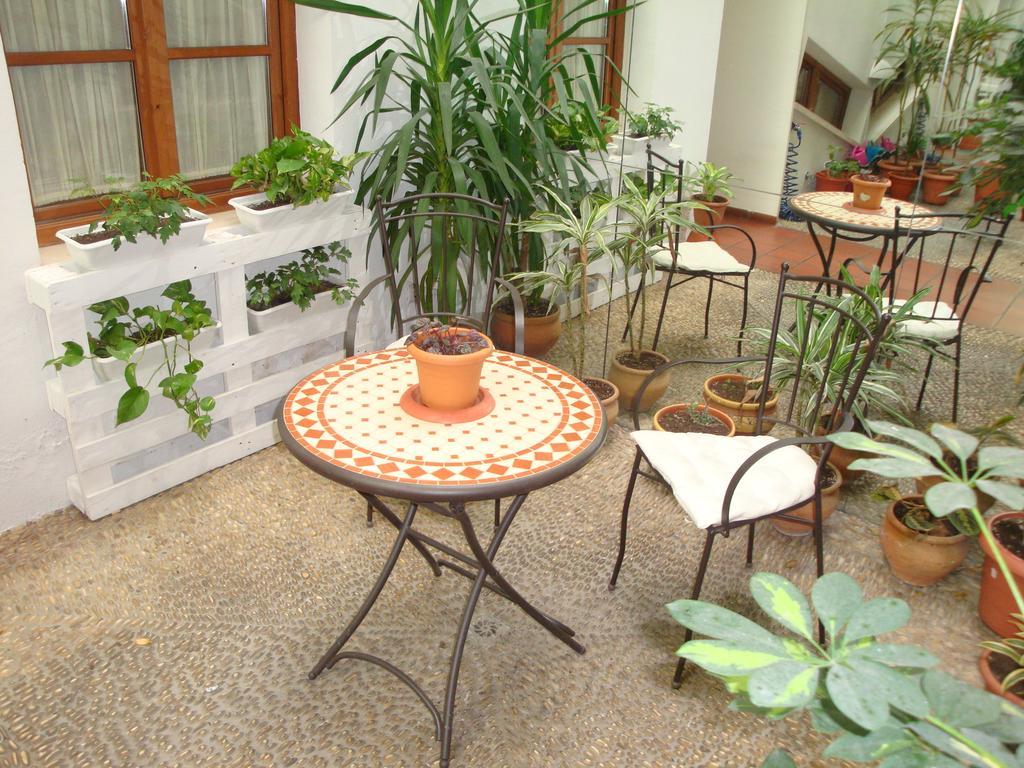 Hostal Puerta Carmona Seville Luaran gambar